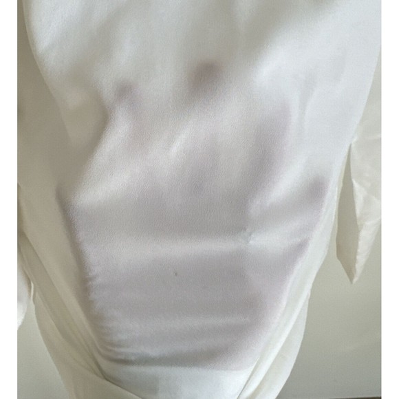 Reaction by Kenneth Cole Blouse Women's Size Medium White Black Trim Roll Tab - Picture 10 of 11